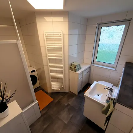 Apartment Radfreundliches Wohlfuehl-apartment Mit Terrasse Und Parkplatz - Woody *